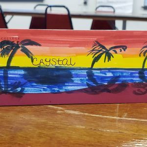 Meet your Posher, Crystal